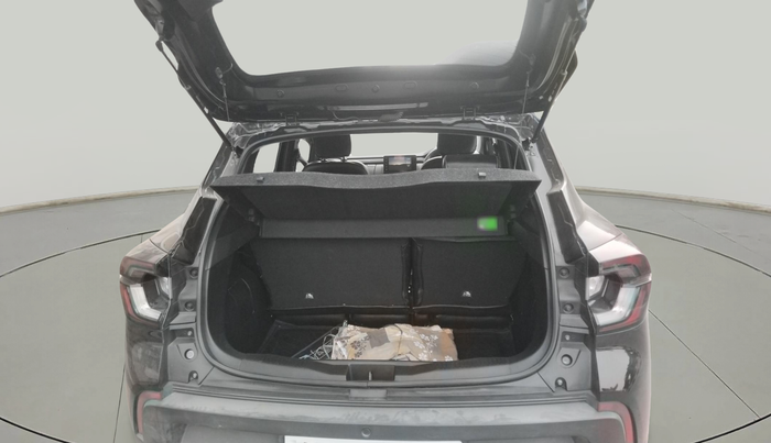 2022 Renault Kiger RXZ MT, Petrol, Manual, 10,231 km, exterior