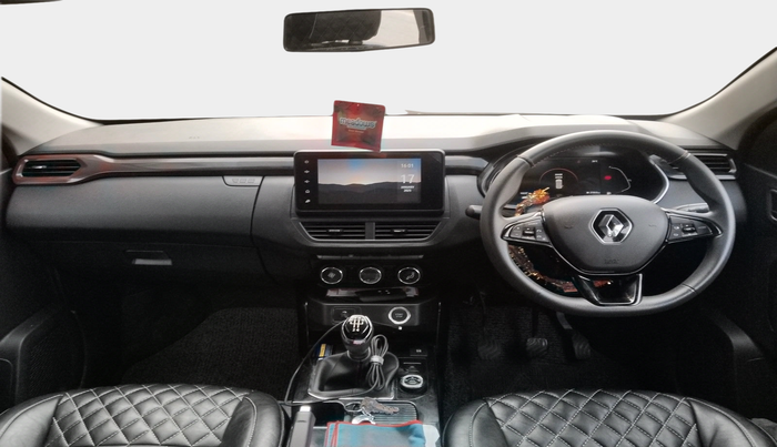 2022 Renault Kiger RXZ MT, Petrol, Manual, 10,231 km, interior