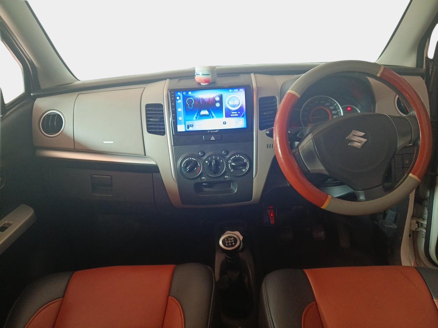 2013 Maruti Wagon R 1.0 VXI, Petrol, Manual, 1,12,531 km, interior