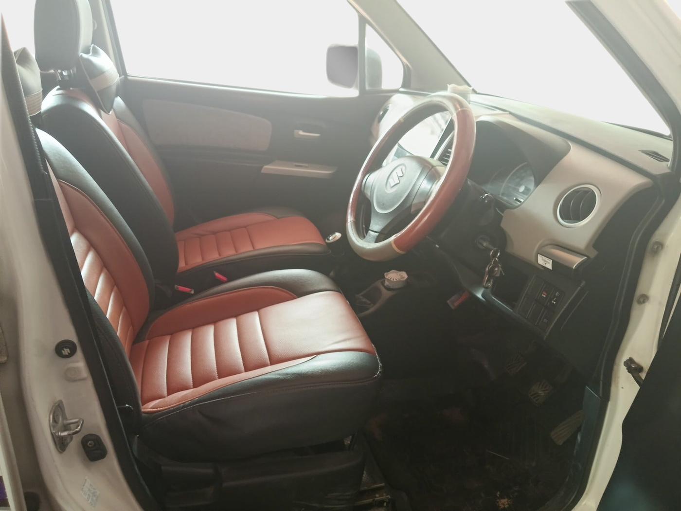 2013 Maruti Wagon R 1.0 VXI, Petrol, Manual, 1,12,531 km, interior