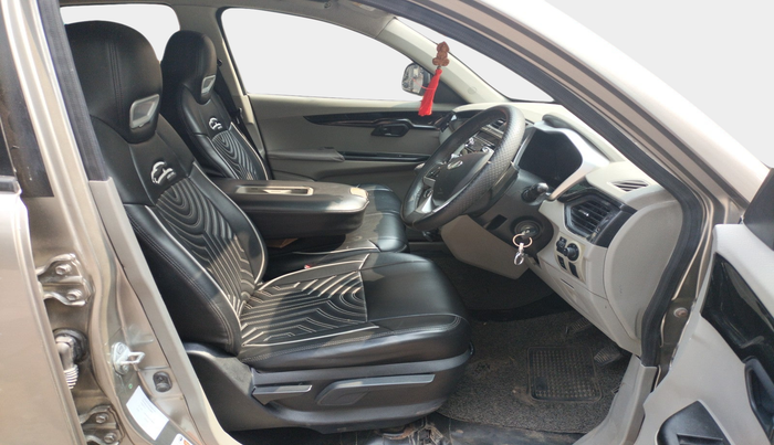 2016 Mahindra Kuv100 K6 D 6 STR, Diesel, Manual, 1,13,128 km, interior