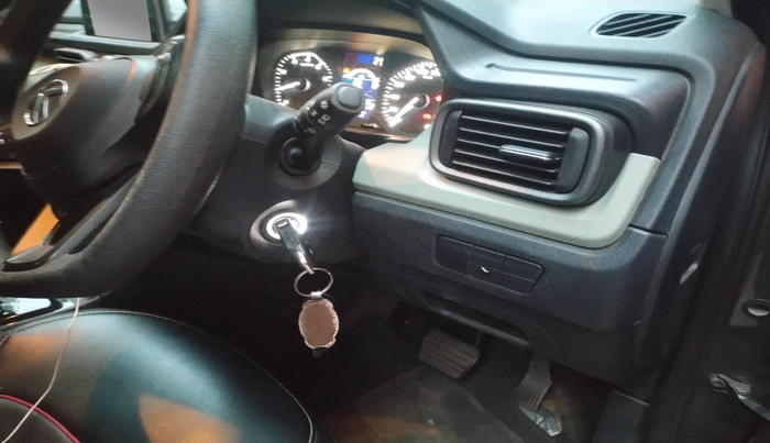 2022 Tata PUNCH ADVENTURE CAMO AMT, Petrol, Automatic, 31,479 km, interior