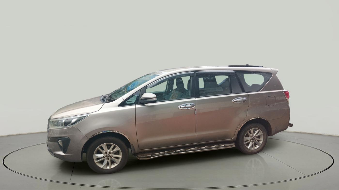 2016 Toyota Innova Crysta 2.4 G 7 STR, Diesel, Manual, 1,43,208 km, exterior