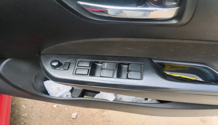 2015 Maruti Swift VXI, Petrol, Manual, 1,20,525 km, interior