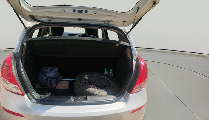 2012 Hyundai i20 SPORTZ 1.2, Petrol, Manual, 2,04,340 km, exterior