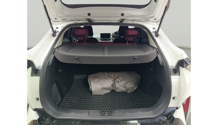 2024 Tata Curvv Accomplished S 1.2 Petrol 7DCA, Petrol, Automatic, 11,117 km, exterior