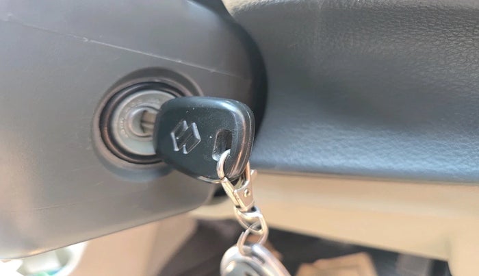 2015 Maruti Alto K10 VXI, Petrol, Manual, 32,435 km, interior