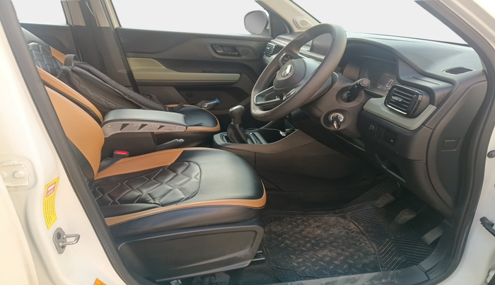 2024 Tata PUNCH ADVENTURE RHYTHM CNG MT, Petrol, Manual, 29,661 km, interior