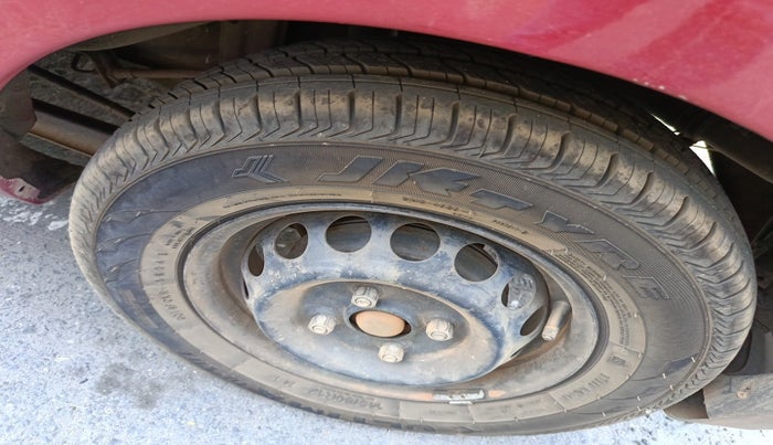 2018 Maruti Alto 800 LXI, Petrol, Manual, 39,027 km, tyre