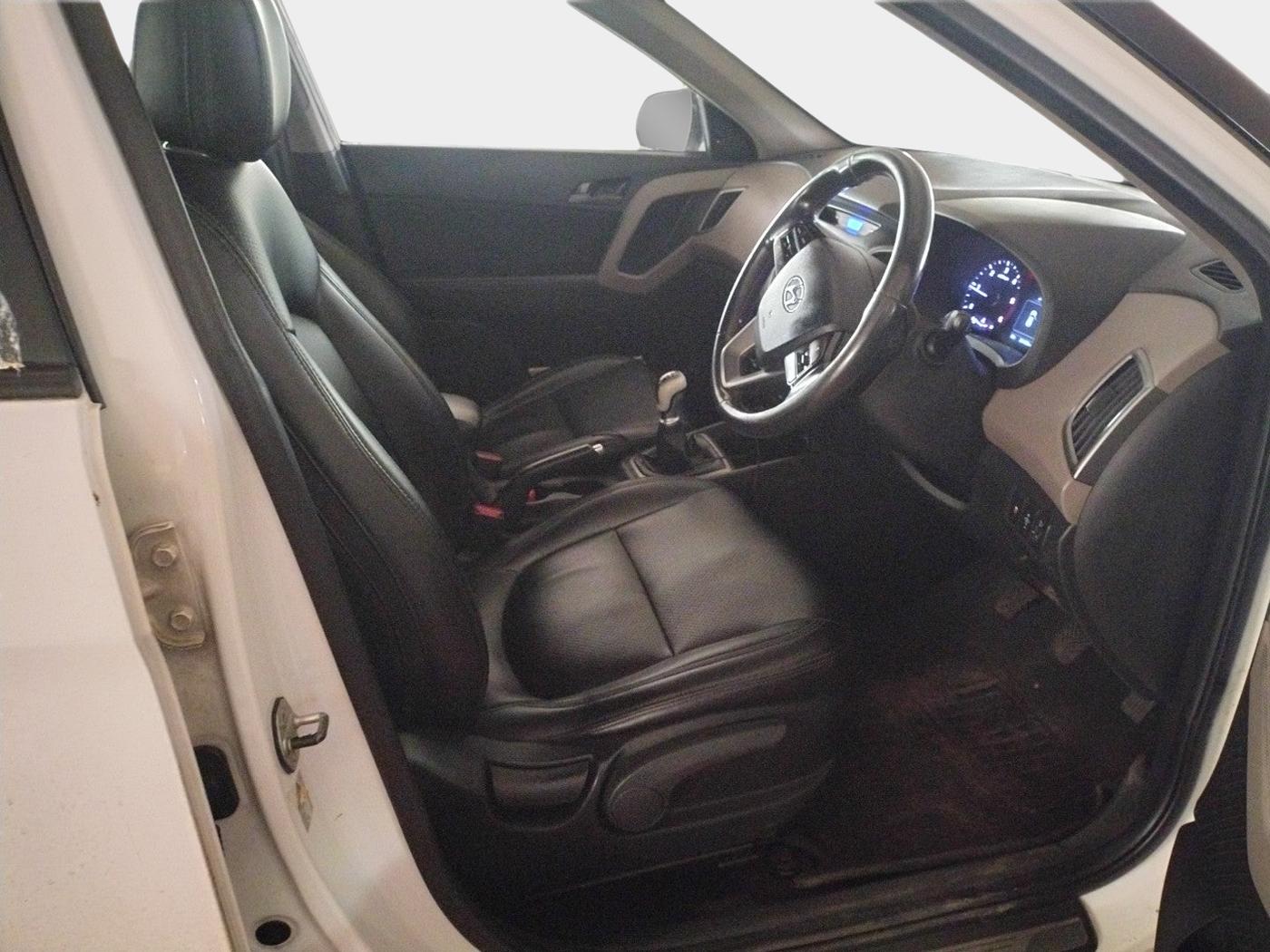 2017 Hyundai Creta SX PLUS 1.6 DIESEL, Diesel, Manual, 2,24,364 km, interior