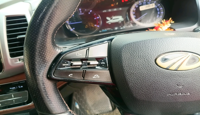 2019 Mahindra ALTURAS G4 4WD AT, Diesel, Automatic, 2,11,315 km, interior