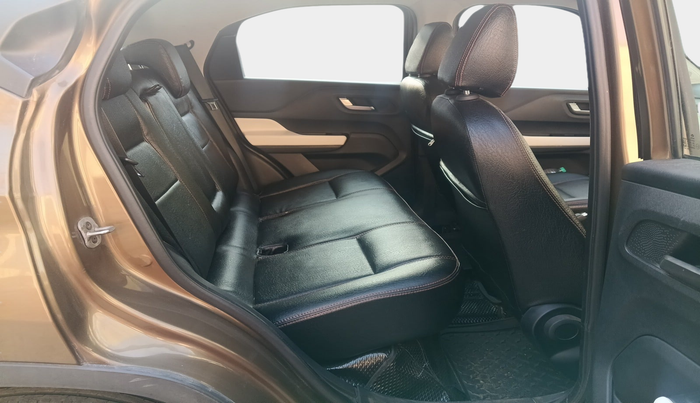 2021 Tata PUNCH CREATIVE  1.2 RTN DUAL TONE, Petrol, Manual, 33,373 km, interior