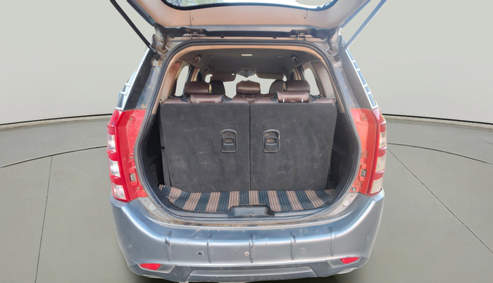 2013 Mahindra XUV500 W8, Diesel, Manual, 1,66,776 km, exterior