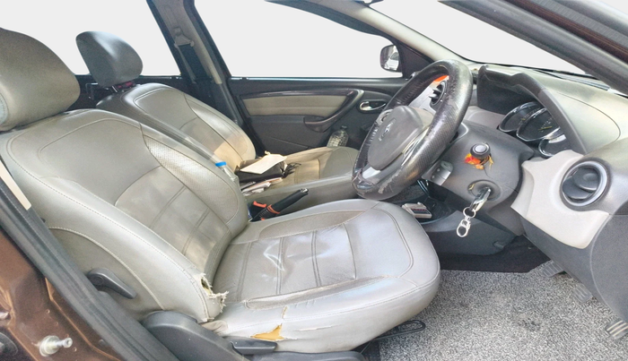 2015 Renault Duster 110 PS RXZ DIESEL, Diesel, Manual, 96,500 km, interior