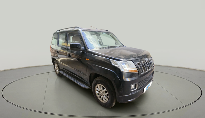 2016 Mahindra TUV300 T8 AMT, Diesel, Automatic, 1,07,277 km, exterior