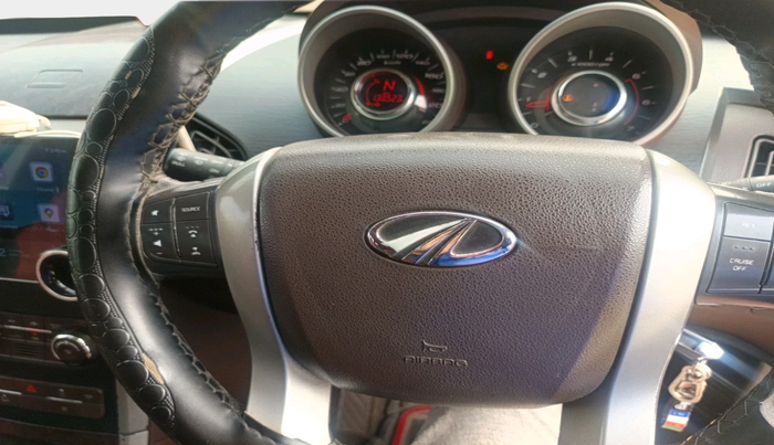 2012 Mahindra XUV500 W8, Diesel, Manual, 1,38,523 km, interior