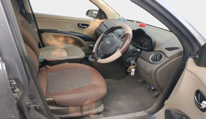 2015 Hyundai i10 SPORTZ 1.1, Petrol, Manual, 50,108 km, interior