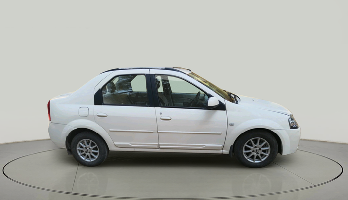 2019 Mahindra E VERITO D6, Electric, Automatic, 67,195 km, exterior