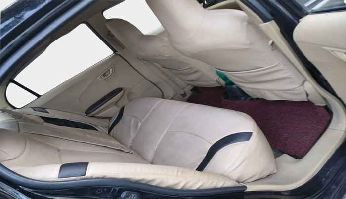 2013 Honda Amaze 1.5L I-DTEC S, Diesel, Manual, 1,10,593 km, interior