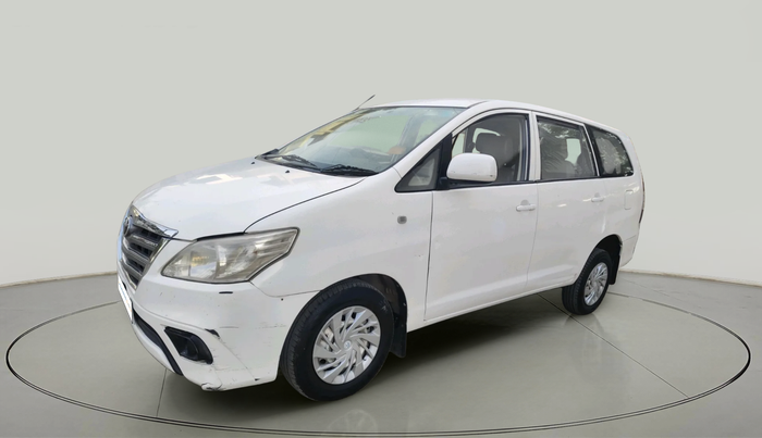 2016 Toyota Innova 2.5 GX 7 STR, Diesel, Manual, 2,71,331 km, exterior