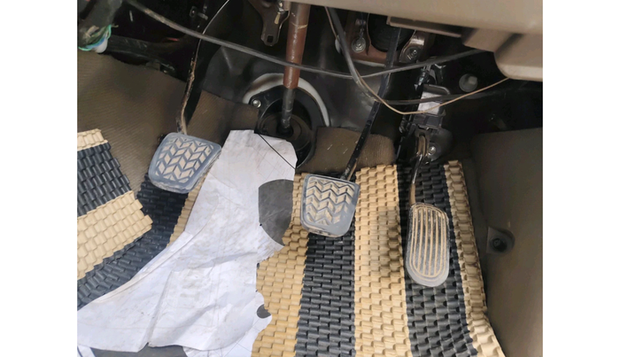 2016 Toyota Innova 2.5 GX 7 STR, Diesel, Manual, 2,71,331 km, interior