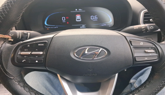 2022 Hyundai VENUE S(O) 1.2, Petrol, Manual, 33,950 km, interior