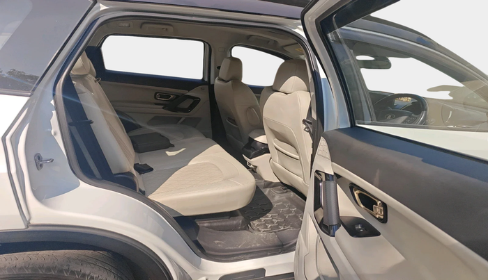 2021 Tata Safari XZ PLUS GOLD, Diesel, Manual, 64,538 km, interior