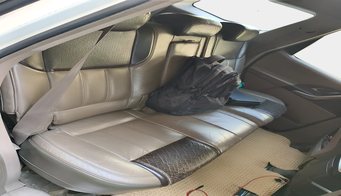 2012 Mahindra XUV500 W8, Diesel, Manual, 1,31,993 km, interior