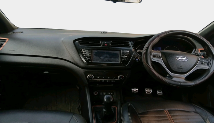 2015 Hyundai i20 Active 1.4 SX, Diesel, Manual, 1,65,700 km, interior