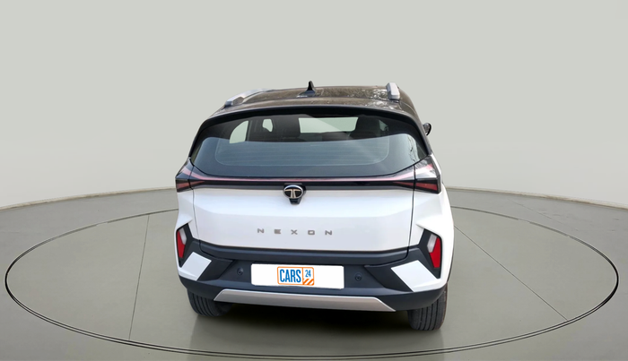 2025 Tata NEXON FEARLESS + SUNROOF DUAL TONE 1.2 PETROL, Petrol, Manual, 14,243 km, exterior