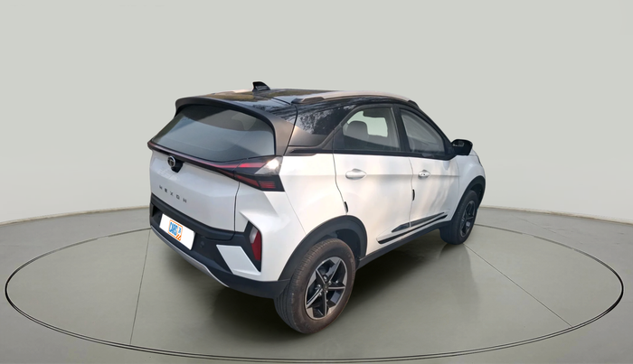 2025 Tata NEXON FEARLESS + SUNROOF DUAL TONE 1.2 PETROL, Petrol, Manual, 14,243 km, exterior