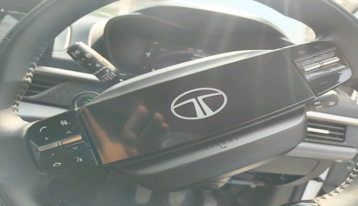 2025 Tata NEXON FEARLESS + SUNROOF DUAL TONE 1.2 PETROL, Petrol, Manual, 14,243 km, interior