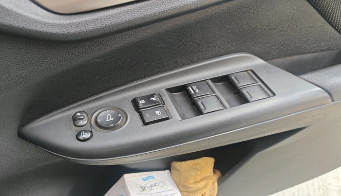 2019 Honda WR-V 1.5L I-DTEC V MT, Diesel, Manual, 3,12,660 km, interior