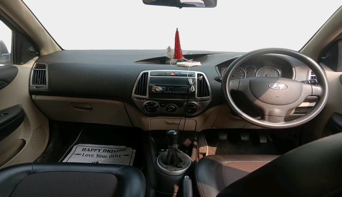 2013 Hyundai i20 MAGNA 1.2, Petrol, Manual, 66,671 km, interior