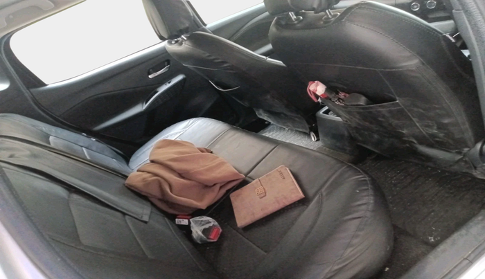 2025 Nissan MAGNITE Acenta B4D 1.0 Petrol MT, Petrol, Manual, 8,603 km, interior