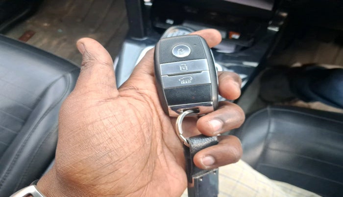 2019 KIA SELTOS HTK PLUS 1.5 DIESEL, Diesel, Manual, 2,31,817 km, interior