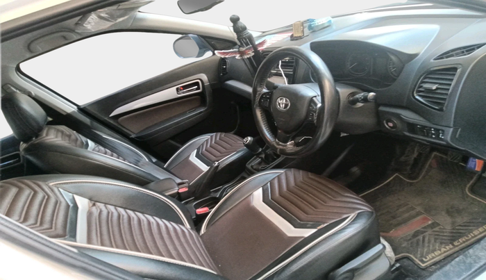 2021 Toyota URBAN CRUISER PREMIUM GRADE MT, Petrol, Manual, 32,633 km, interior