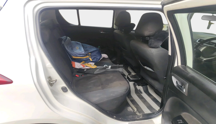 2017 Maruti Swift VDI, Diesel, Manual, 1,65,001 km, interior