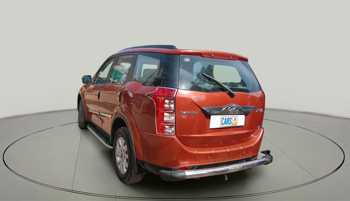 2017 Mahindra XUV500 W9, Diesel, Manual, 1,40,022 km, exterior