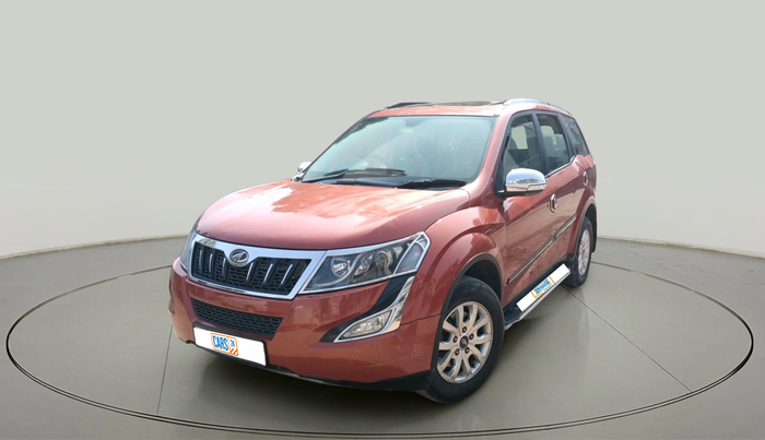 2017 Mahindra XUV500 W9, Diesel, Manual, 1,40,022 km, exterior