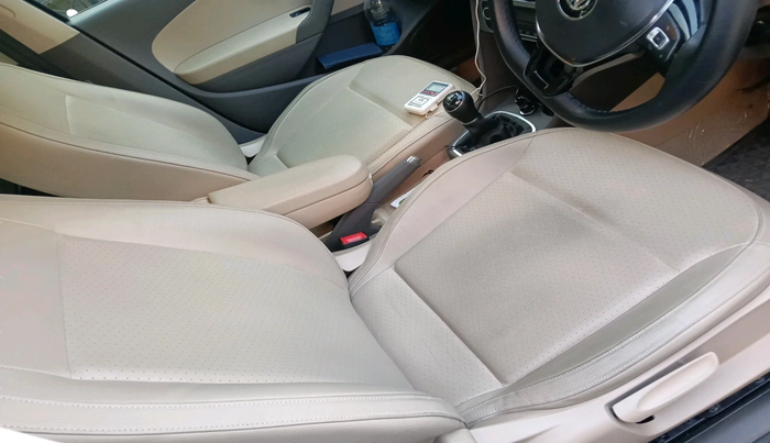 2022 Volkswagen Vento HIGHLINE 1.0L TSI, Petrol, Manual, 12,283 km, interior