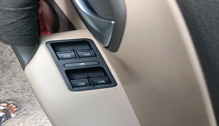 2022 Volkswagen Vento HIGHLINE 1.0L TSI, Petrol, Manual, 12,283 km, interior