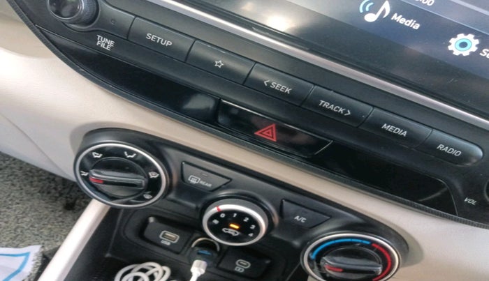 2023 Hyundai VENUE S 1.2, Petrol, Manual, 20,561 km, interior