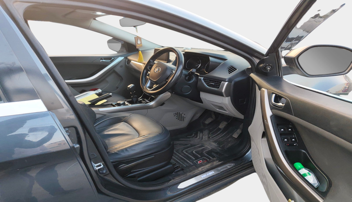 2018 Tata NEXON XZ PLUS DIESEL, Diesel, Manual, 83,222 km, interior