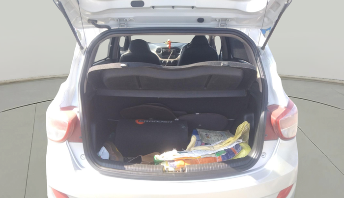 2016 Hyundai Grand i10 MAGNA 1.2 KAPPA VTVT, Petrol, Manual, 2,00,744 km, exterior