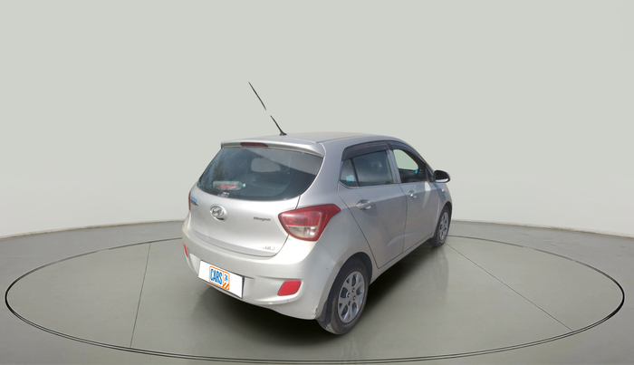 2016 Hyundai Grand i10 MAGNA 1.2 KAPPA VTVT, Petrol, Manual, 2,00,744 km, exterior
