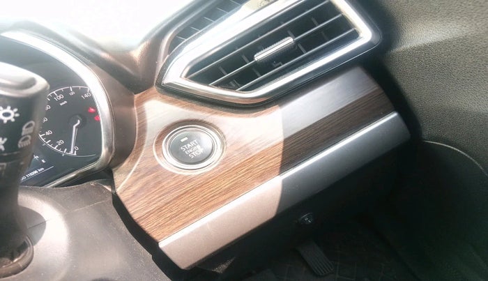 2021 Tata Harrier XZA SUNROOF 2.0L, Diesel, Automatic, 1,10,396 km, interior