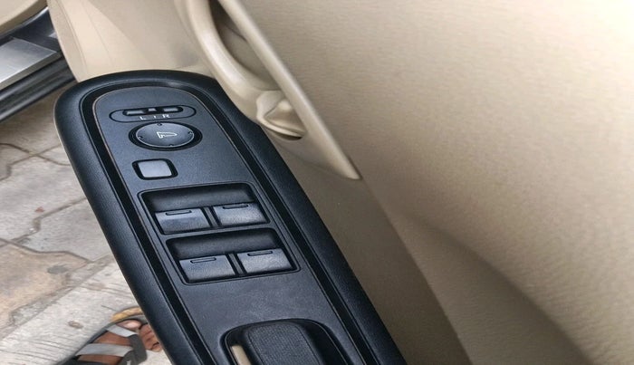 2017 Honda Amaze 1.2L I-VTEC S OPT, Petrol, Manual, 89,619 km, interior