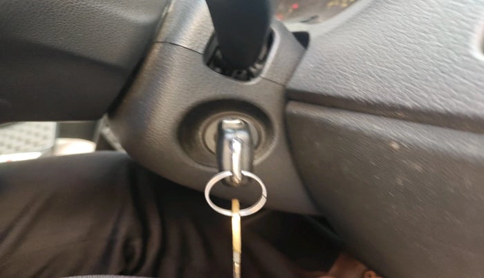 2016 Volkswagen Polo COMFORTLINE 1.2L, Petrol, Manual, 62,592 km, interior