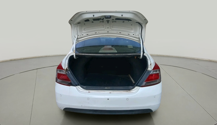 2013 Renault Scala RXZ PETROL AT, Petrol, Automatic, 81,724 km, exterior